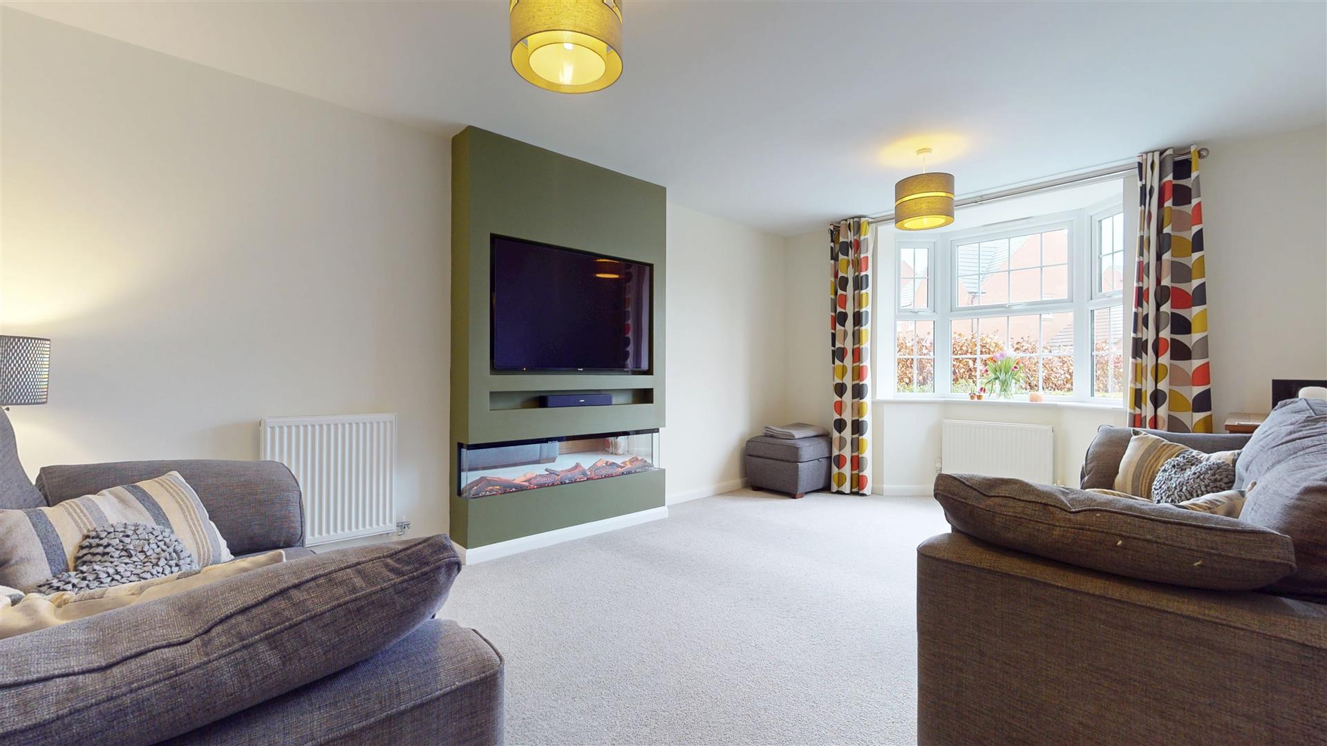 4 bed property in Lamport Crescent, Milton Keynes
